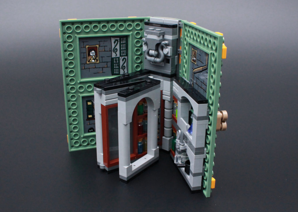 LEGO Harry Potter 76383 Potions Class review 7