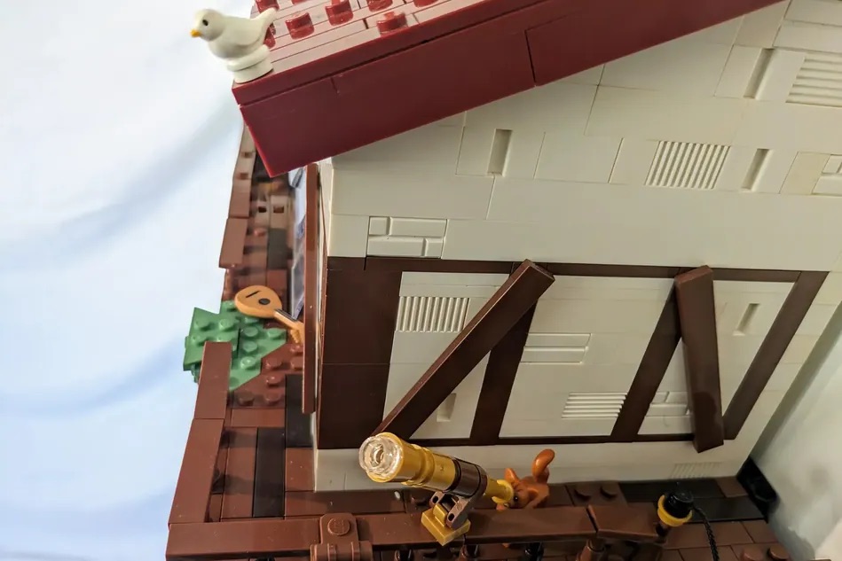 LEGO Ideas Cliffside House 10