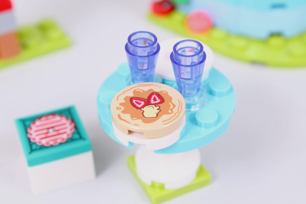 LEGO Friends 41753 Pancake Shop review 5 1024x683
