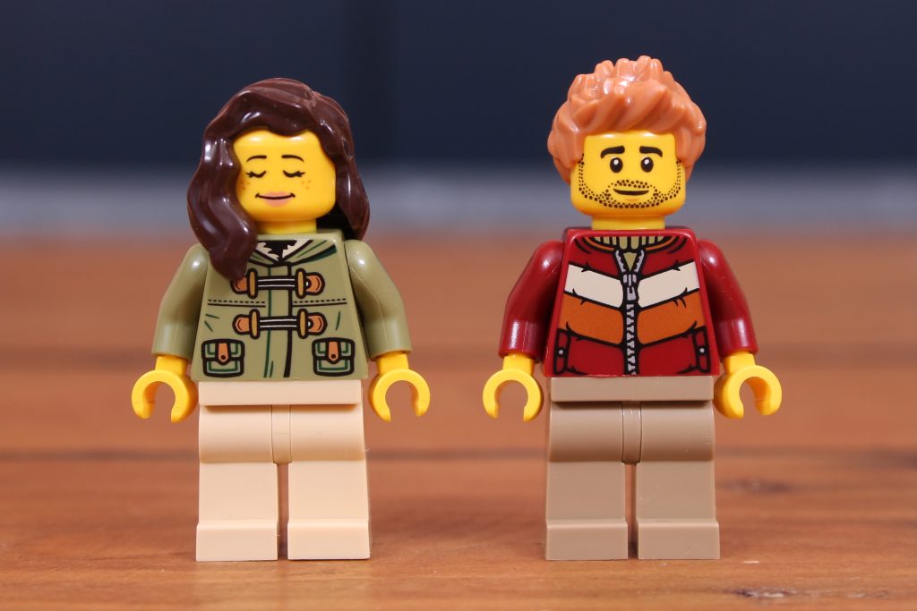 LEGO Winter Village 10361 Holiday Express Train review 28 1024x683