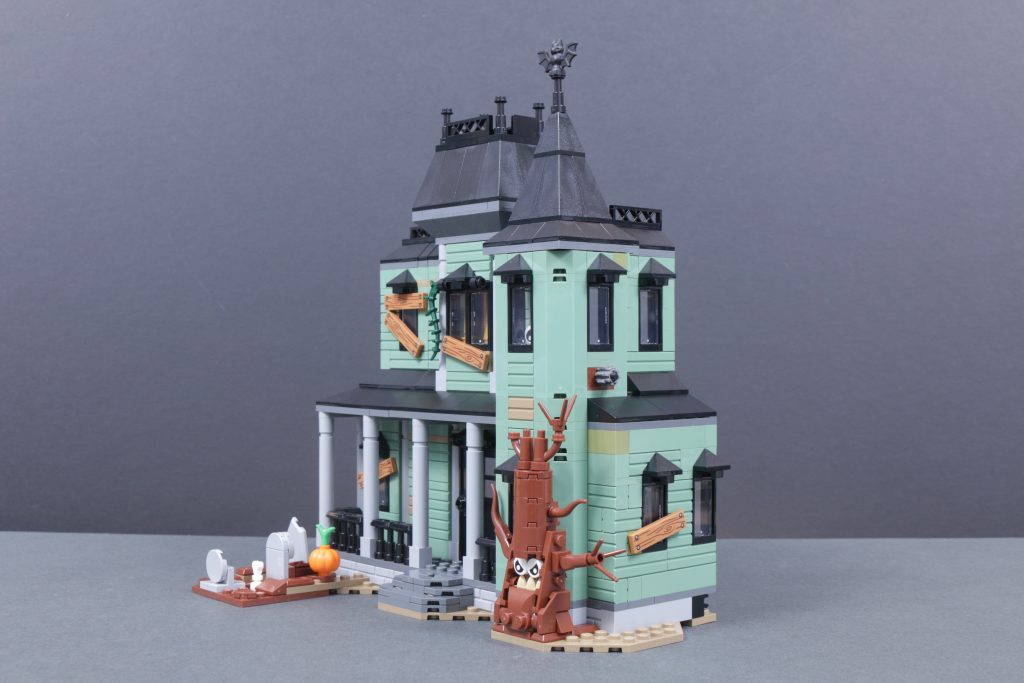 LEGO Creator 3 in 1 31167 Haunted Mansion review 15 1024x683