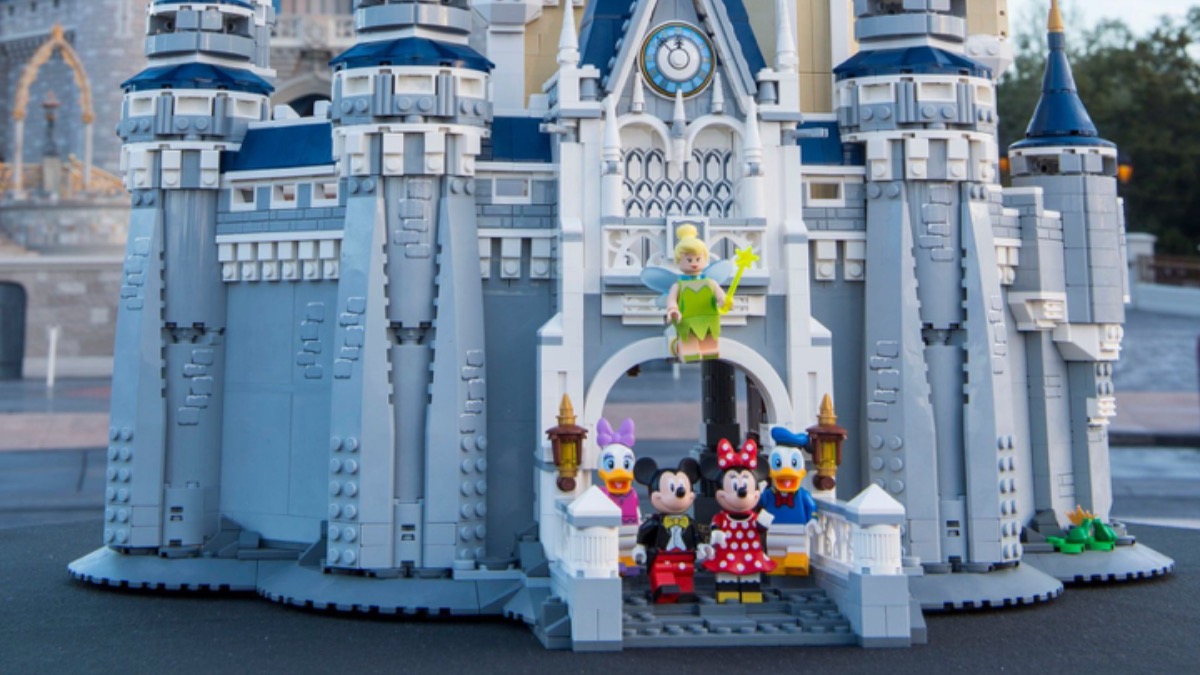 Six princes and princesses we want to see in LEGO 43222 Disney Castle