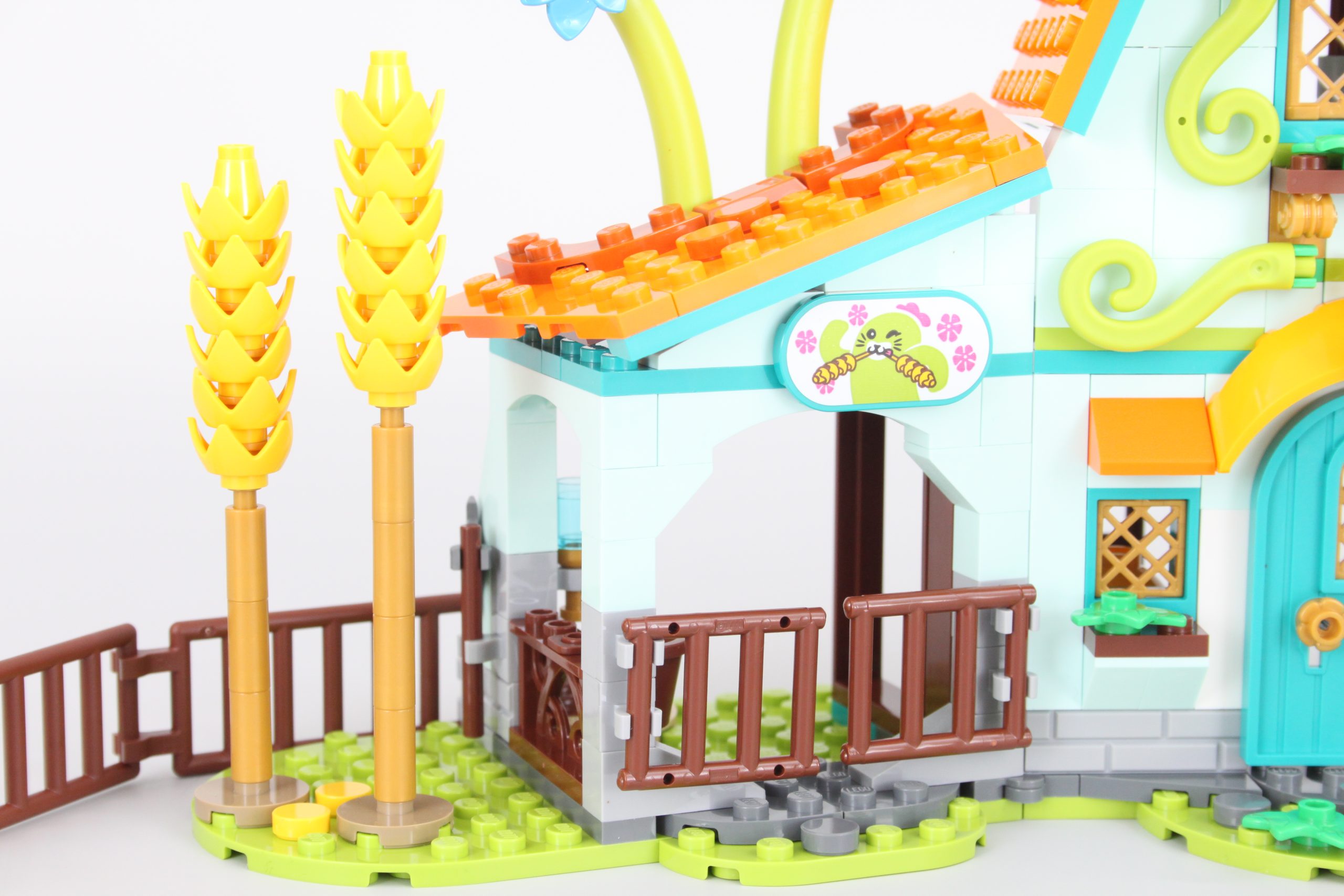LEGO DREAMZzz 71459 Stable of Dream Creatures review 8 scaled