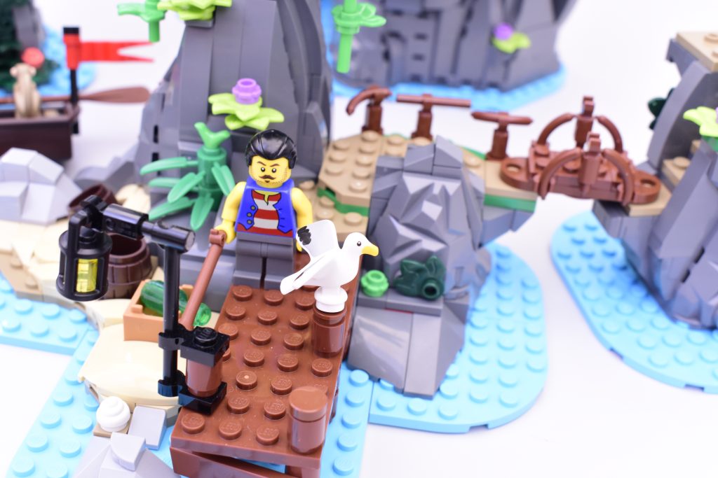 LEGO BrickLink Designer Program 910038 Ominous Isle review 47 1024x683